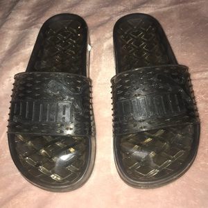 GLITTERY FENTY PUMA SLIDES 💄